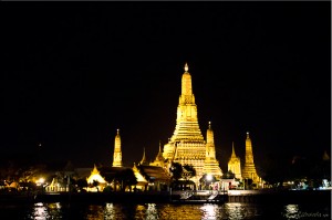 Wat Arun at night
