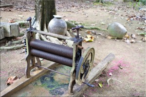 Hand-operated Rubber Roller