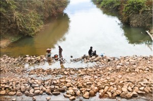 People Washing Clothes in the River, Attapeu