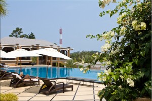 White bougainvillaea, resort pool, Absolute Sanctuary, Koh Samui