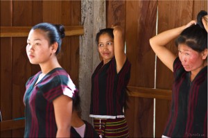 Teenage Oye Girls in Traditional dress Get Ready to Dance