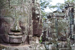 Large stone Bodhisattva image, Bayon