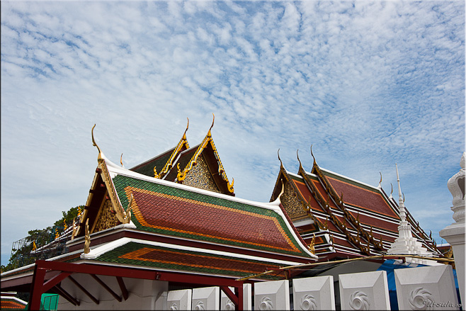 Roof-lines:  Wat Ratchanatdaram