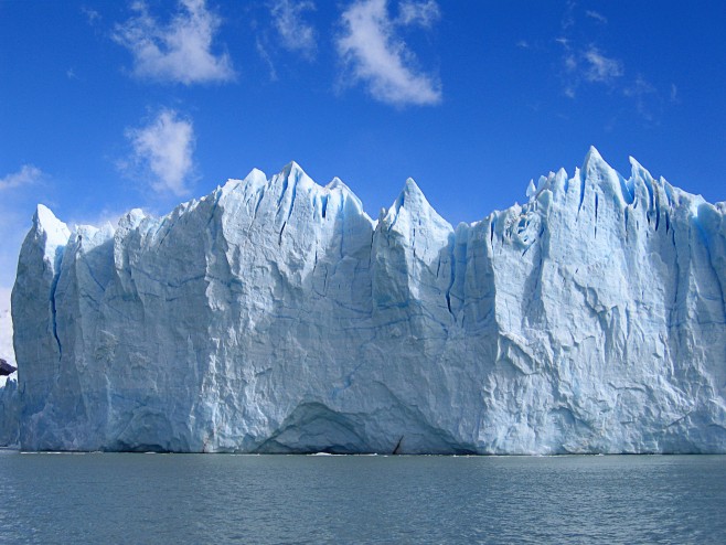 Wall of the Perito Moreno from the lake, Parque Nacional Los Glaciares