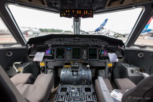 Bombardier Q400 Cockpit, Singapore Airshow 2014