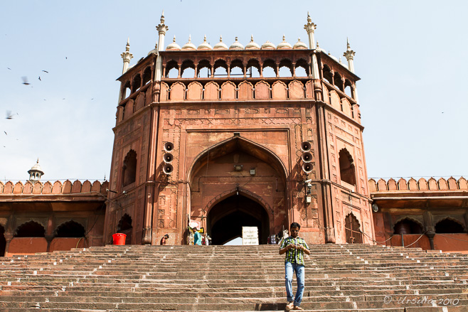 Steps to the Main Gate, Jama Masjid