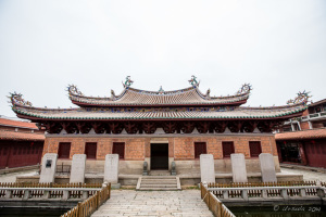 Courtyard and memorial stones, Longshan Temple, Quanzhou China