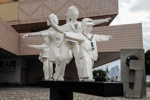 Blocky Ju Ming sculpture of Children balancing on a Wall, Hong Kong Museum of Art TST