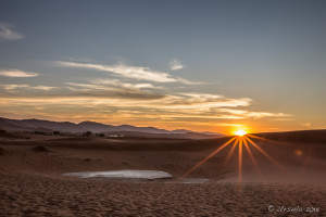 Sunrise over Deadvlei Dunesi, Namib-Naukluft Park, Namibia