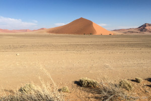 Dunes at the entrance of Namib-Naukluft Park, Namibia