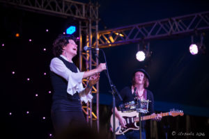 Julz Parker and Leesa Gentz of Hussy Hicks, Byron Bay Bluesfest 2016