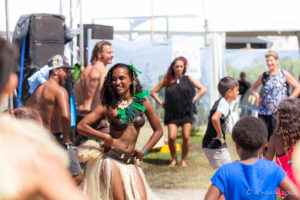 Rako Dancer surrounded by audience participants, Boomerang, Byron Bay Bluesfest 2016 AU