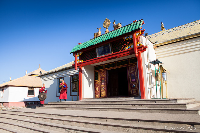 Two monks with a gong, Tashchoimphei Datsan (Monastic College), Ulaanbaatar Mongolia