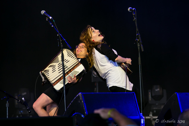 Elana Stone and Georgia Mooney - on stage, Bluesfest Byron Bay AU