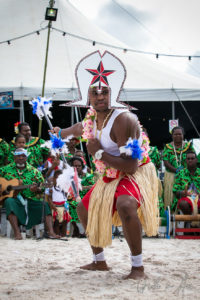 Malu Kiai Mura Buai Warrior in headdress, Buai dancer with flowers, Boomerang Byron Bay 2019