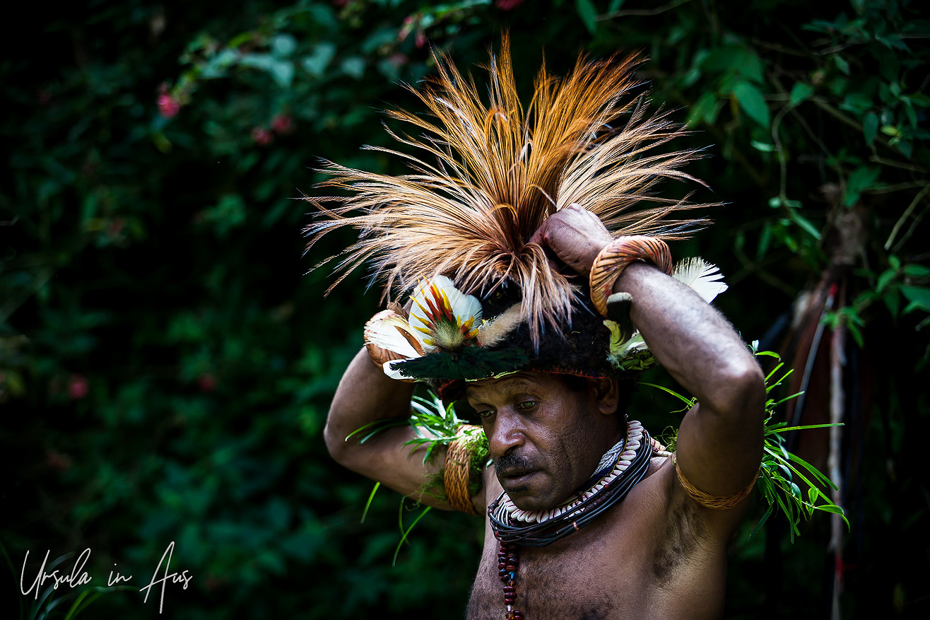 Meet the Huli Wig Men of Papua New Guinea – Paiya Village, Western ...