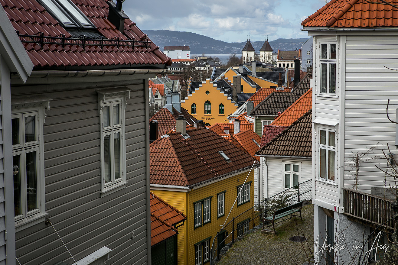 Life among the Cobbled Streets and Wooden Buildings: Bergen Norway ...