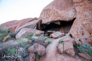 Kulpi Minymaku, Uluru NT Australia