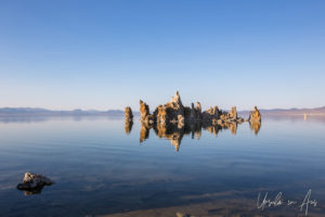 Tufa on the lake, Mono Lake Tufa State Natural Reserve, California USA