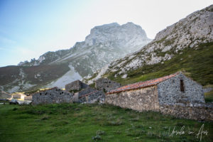 Invernales del Texu stone cottages, Vega de Sotres, Spain