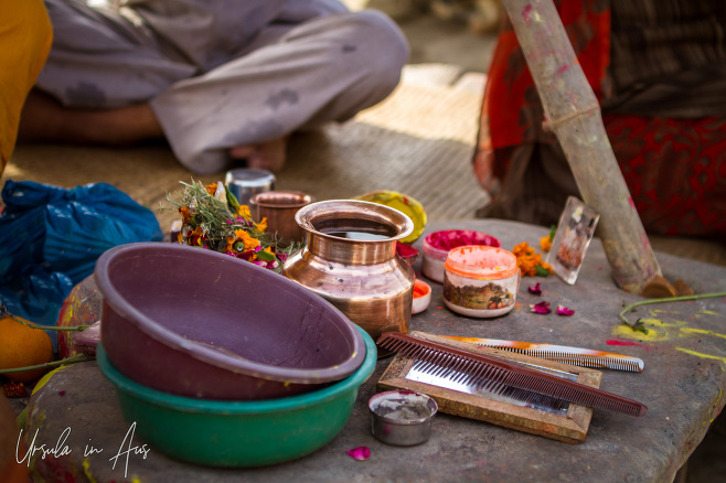 Hindu paraphernalia, Varanasi Ghats, India