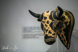 Clay bull's-head rhyton, Heraklion Archaeological Museum, Greece
