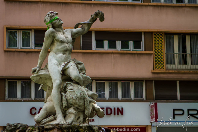 Marble statue of Roland, Place Roland, Toulouse France