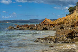 Rock formation at the south end of Cocora Beach, Eden Australia12