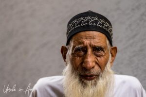 Portrait of an old Muslim man, Srinagar Nowhatta, Jammu and Kashmir, India.