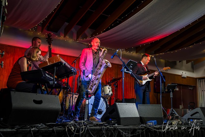 Ray Beadle Swing Quintet on stage, Kosci Room, Thredbo, Australia