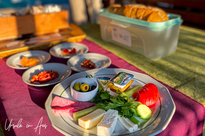 Breakfast cold-cuts, Natural Pension, Göynük, Türkiye.
